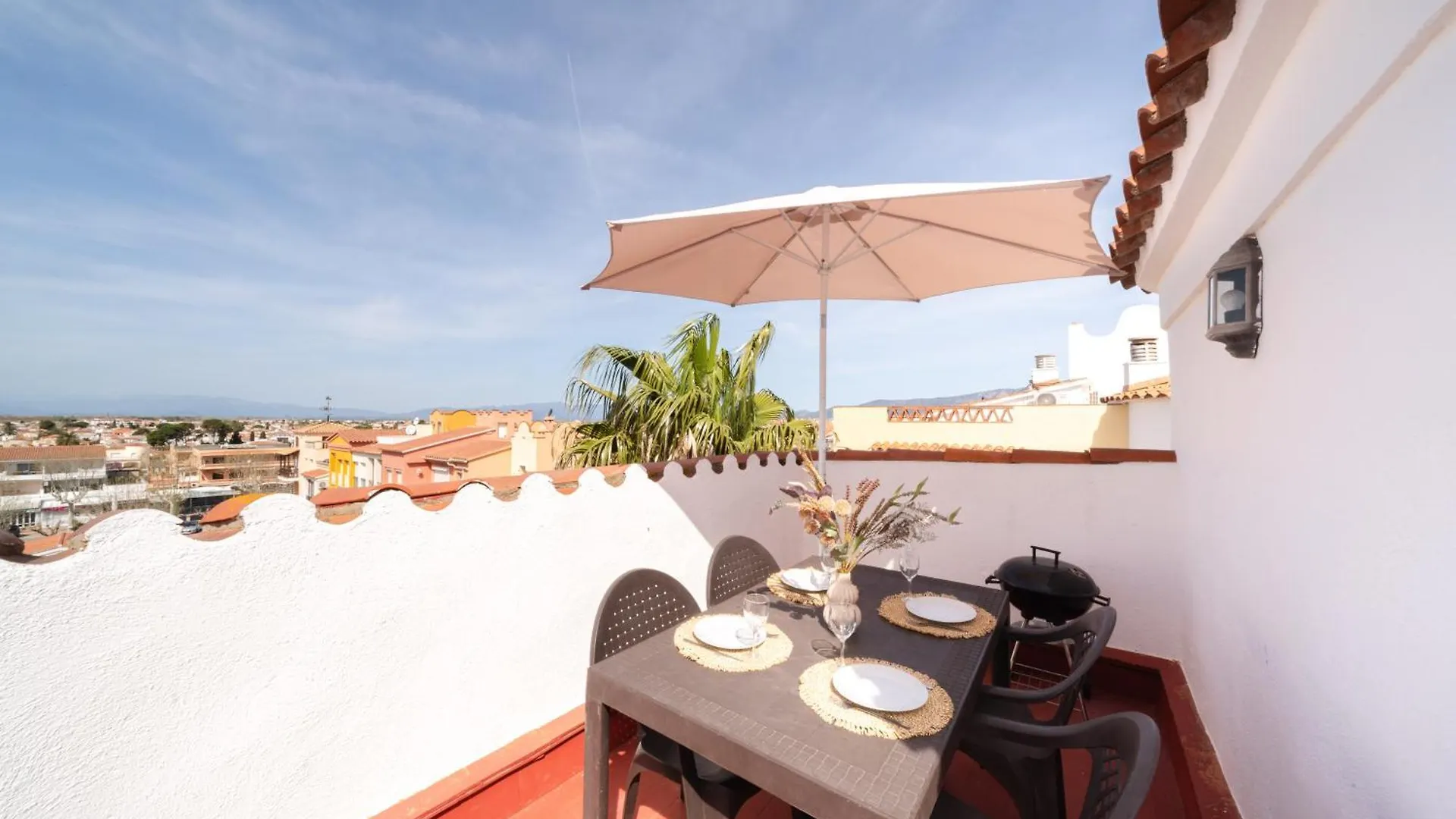 Wehostyou - Bel Appartement Empuriabrava, Gran Reserva 17 0*, エンプリアブラバ スペイン