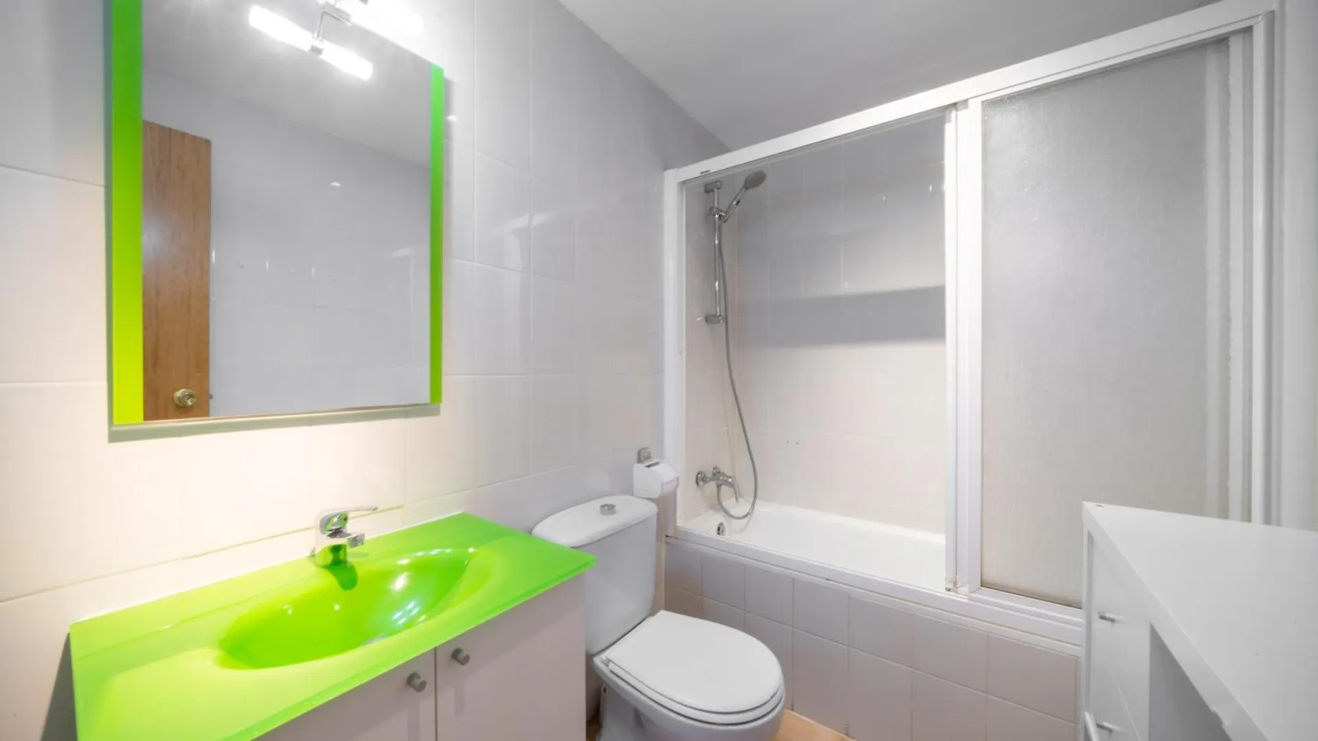Wehostyou - Bel Appartement Empuriabrava, Gran Reserva 17 Апартаменты